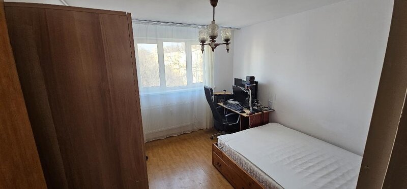 Drumul Taberei, 1 Mai,